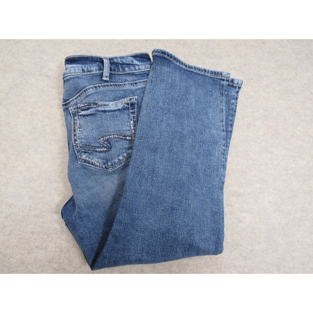 Silver Jeans Co Elyse Capri Medium Wash Distressed Mid Rise Denim Blue W32 L23.5